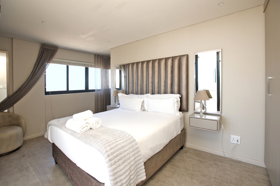 4 Bedroom Property for Sale in Waves Edge Western Cape